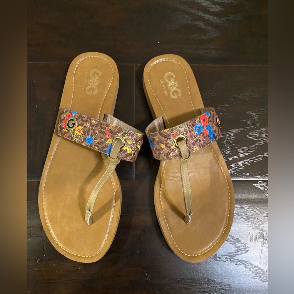 Colorful sandals size 8.5-9